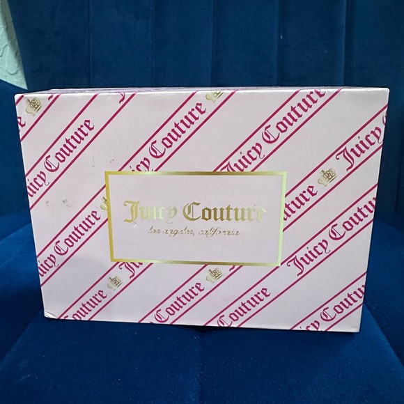 Juicy Couture Pink Women's wallet trifold NWT - Picture 2 of 4